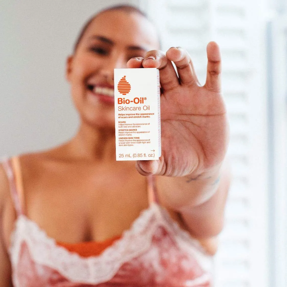 Bio-Oil Skincare Oil, Body Oil for Scars and Stretchmarks, Serum Hydrates Skin, Non-Greasy, Dermatologist Recommended, Non-Comedogenic, 2 Ounce, For All Skin Types, with Vitamin A, E